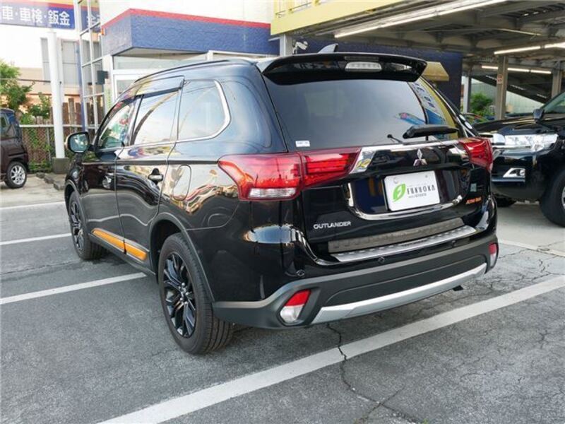 OUTLANDER