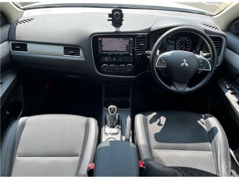 OUTLANDER PHEV