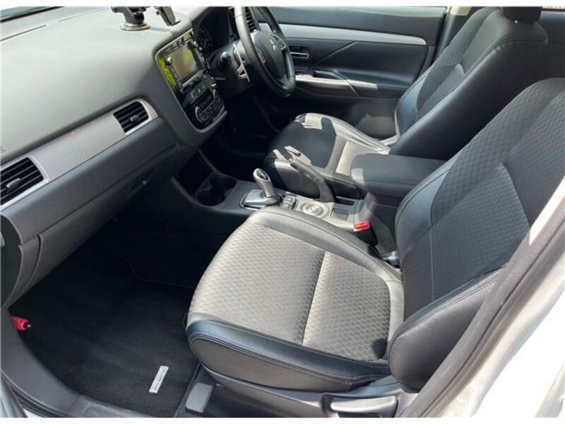 OUTLANDER PHEV