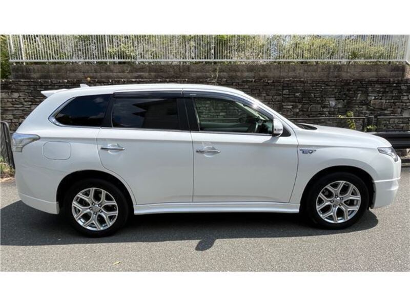 OUTLANDER PHEV