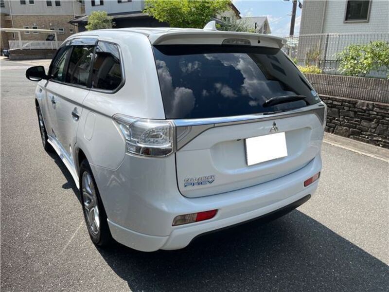 OUTLANDER PHEV
