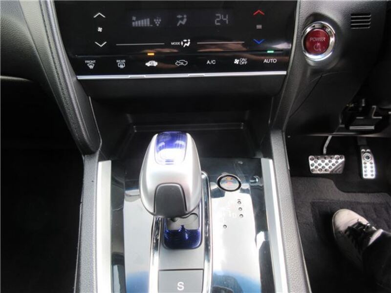 SHUTTLE