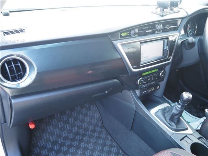 AURIS