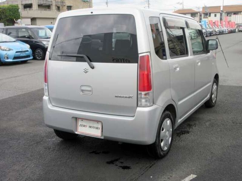 WAGON R