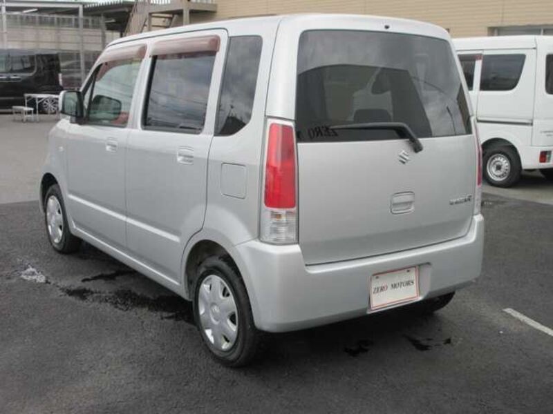 WAGON R