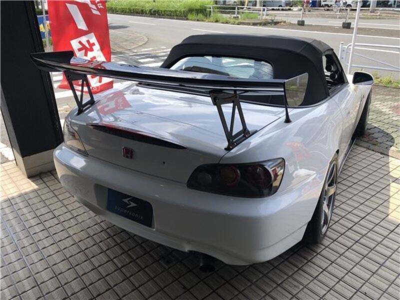 S2000