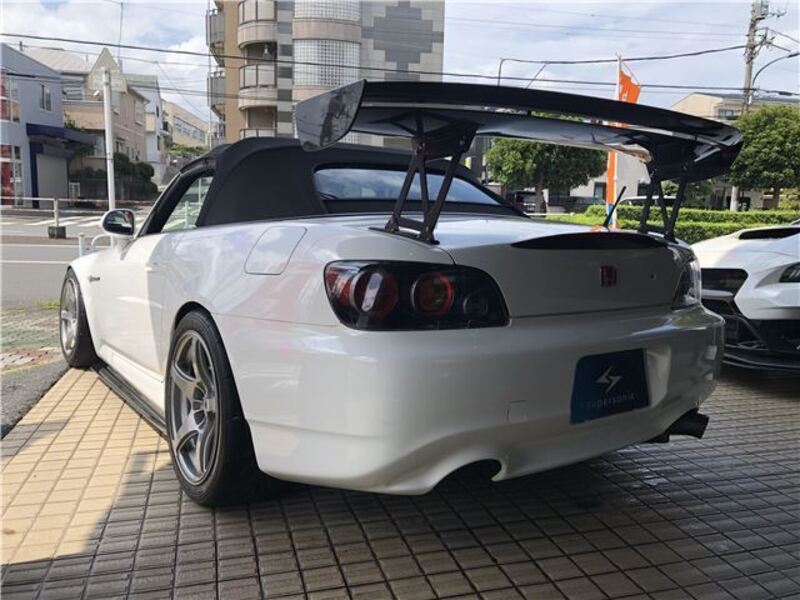 S2000