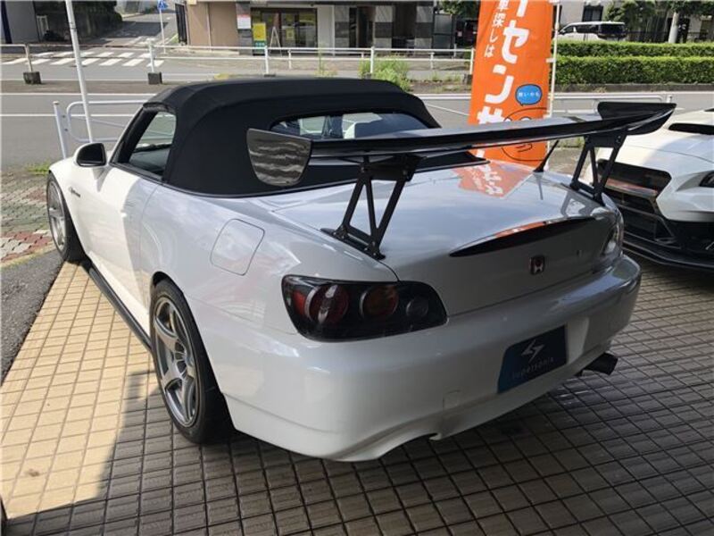 S2000