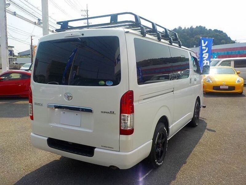 HIACE VAN