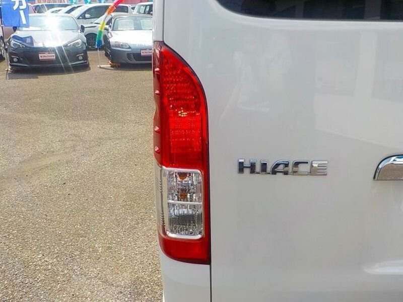 HIACE VAN