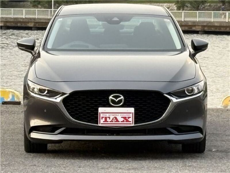 MAZDA3