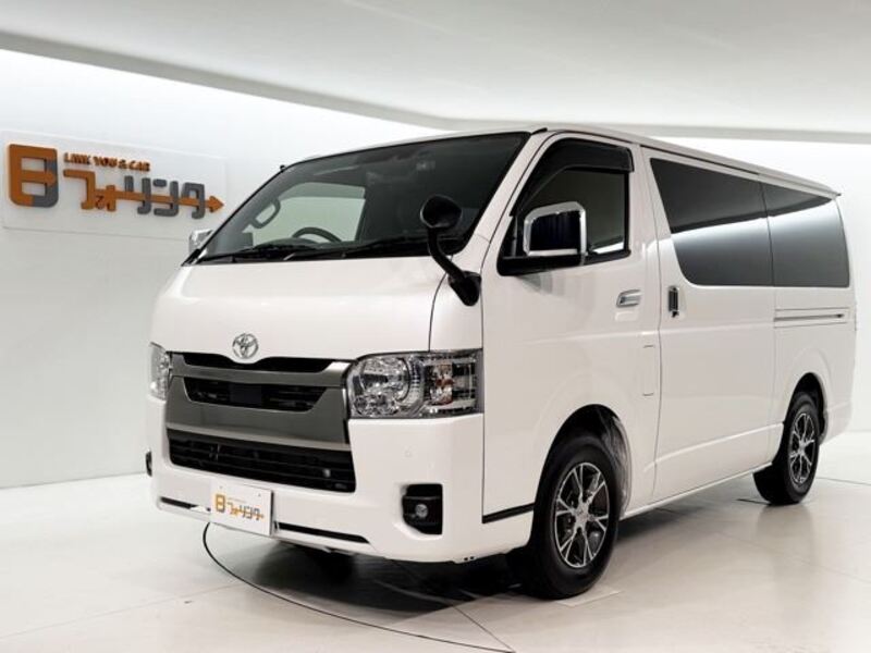 TOYOTA HIACE VAN