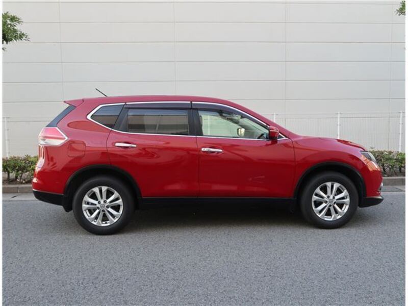 X-TRAIL