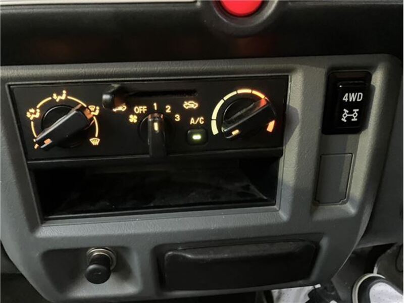 MINICAB TRUCK