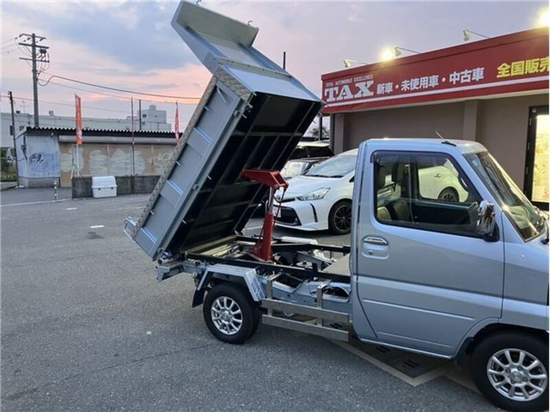 MINICAB TRUCK