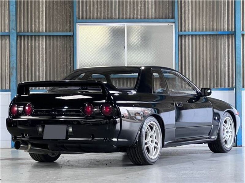 SKYLINE
