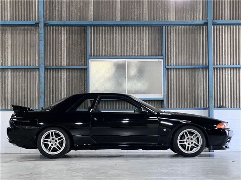 SKYLINE
