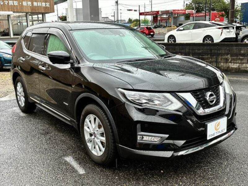 X-TRAIL