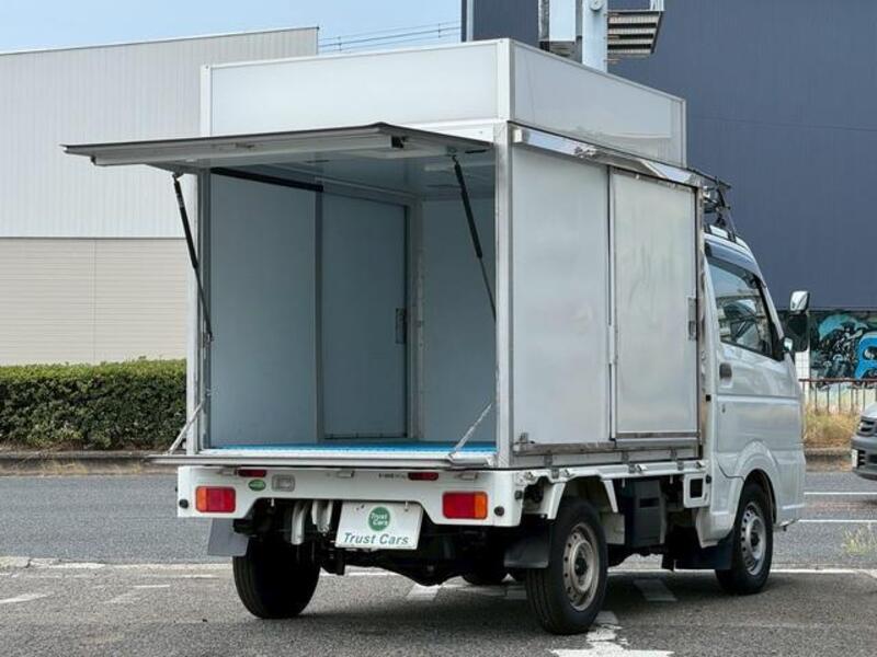 CARRY TRUCK
