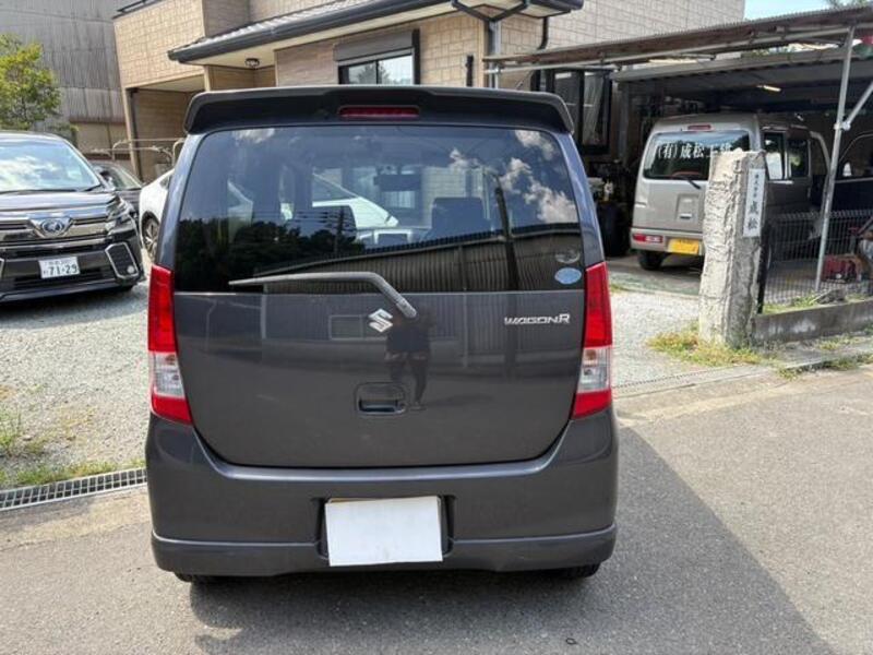 WAGON R