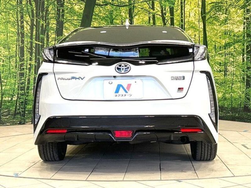 PRIUS PHV
