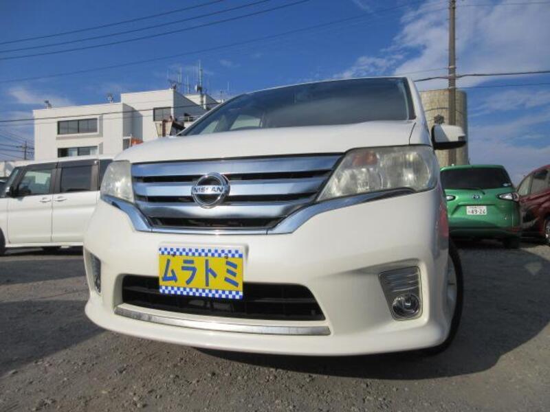 NISSAN SERENA