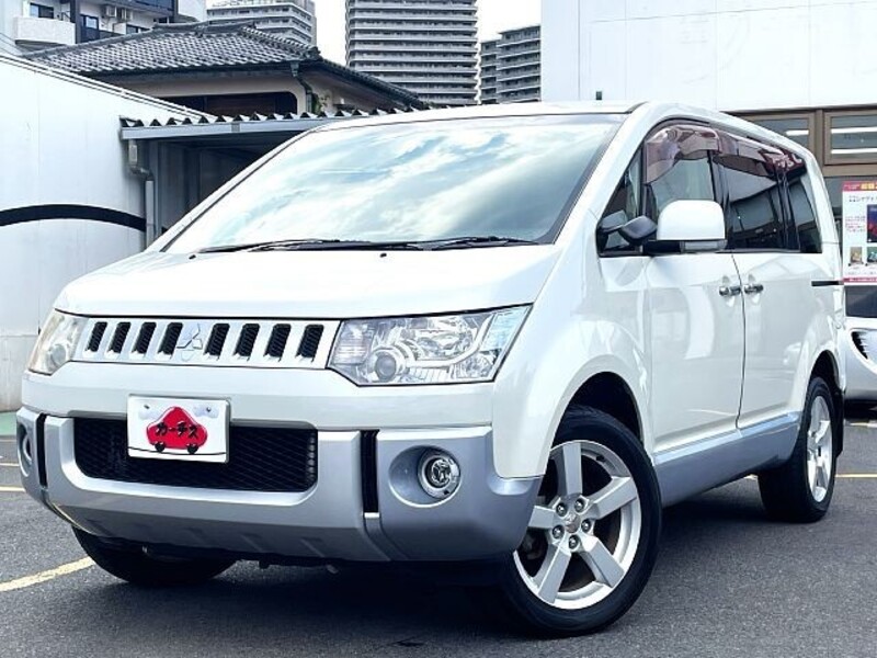 MITSUBISHI DELICA D5