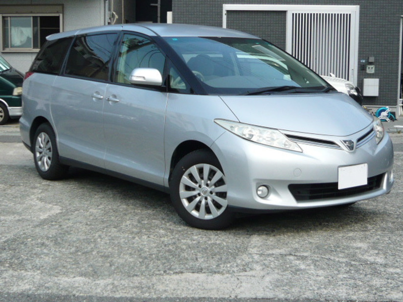 TOYOTA ESTIMA