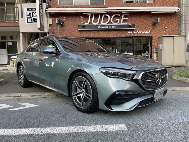 MERCEDES-BENZ E-CLASS
