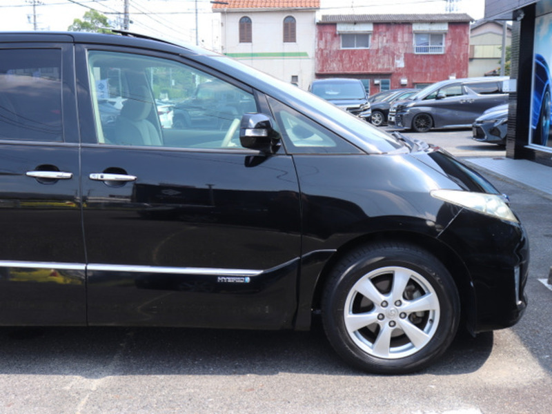 ESTIMA HYBRID