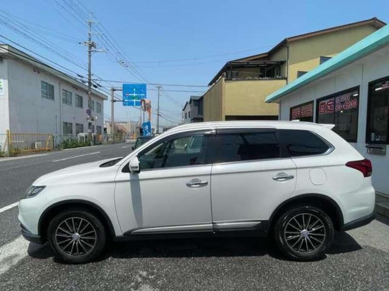 OUTLANDER