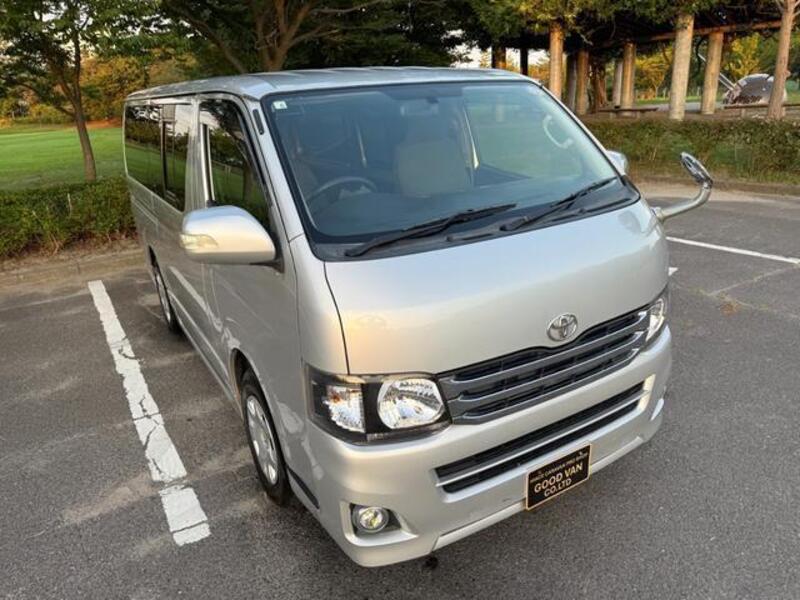 HIACE VAN