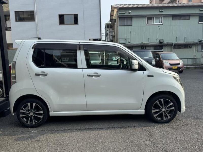 WAGON R