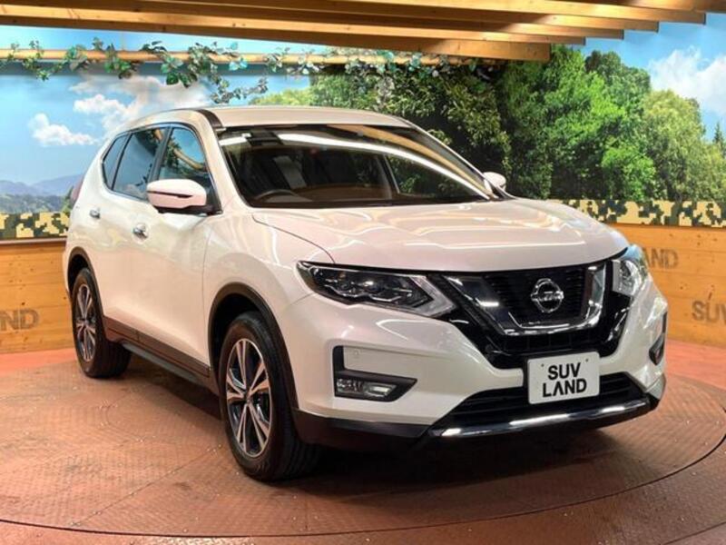 X-TRAIL