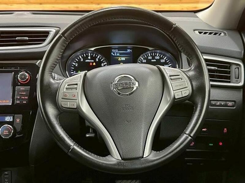 X-TRAIL