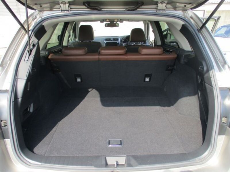 LEGACY OUTBACK