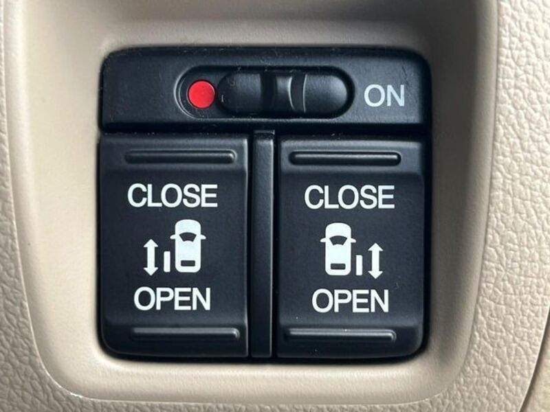 N BOX