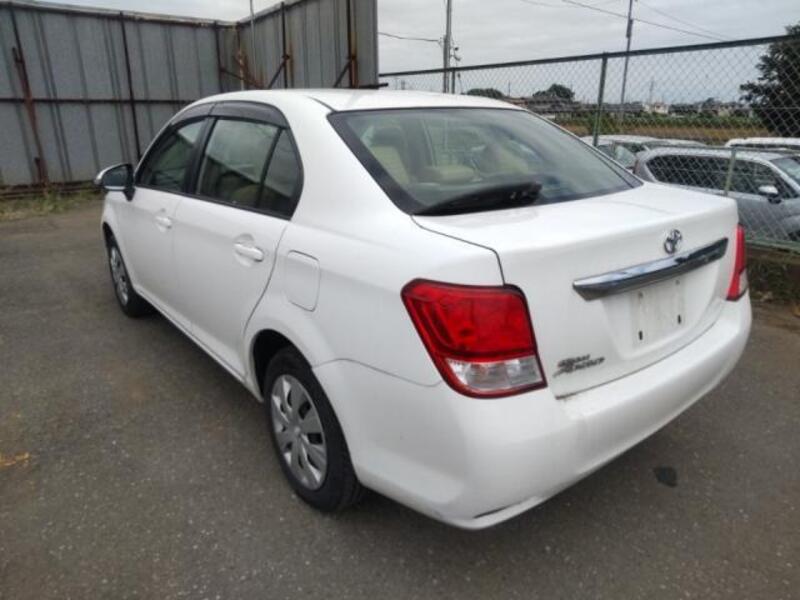 COROLLA AXIO