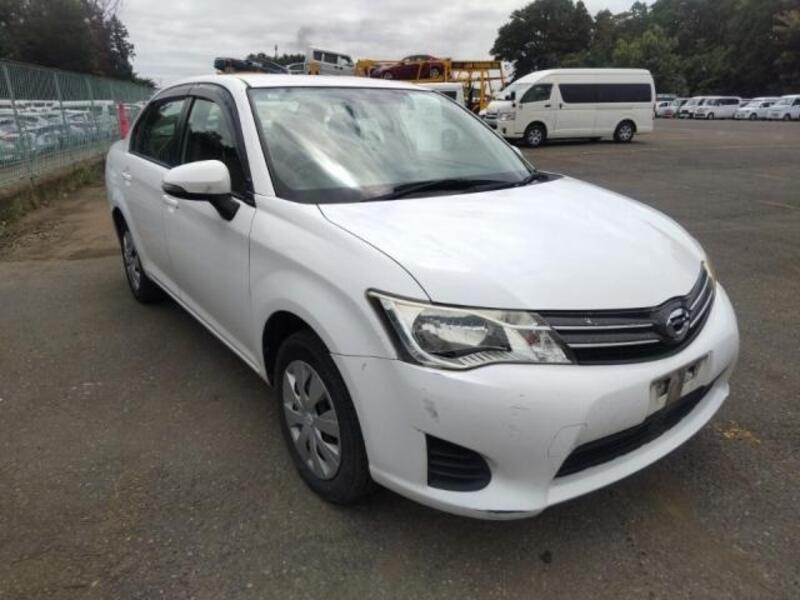COROLLA AXIO
