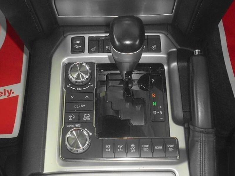 LAND CRUISER