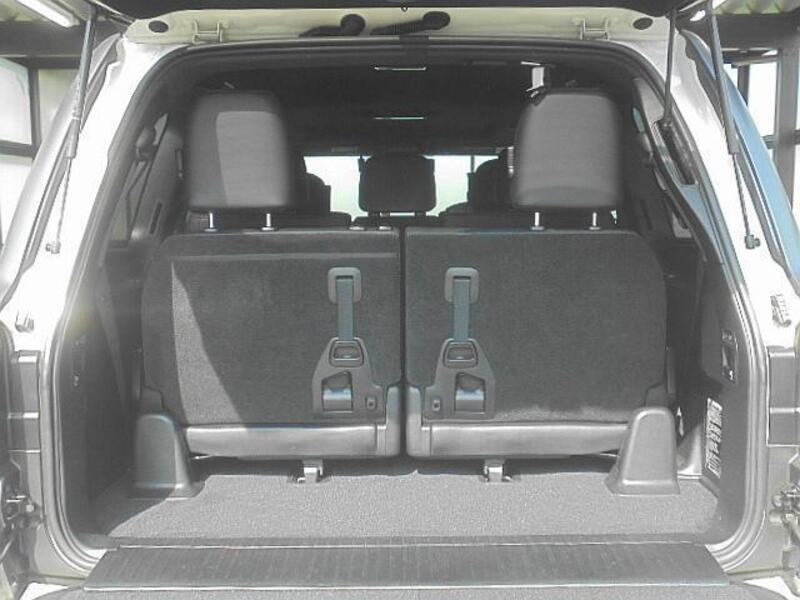 LAND CRUISER