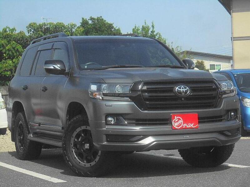 LAND CRUISER