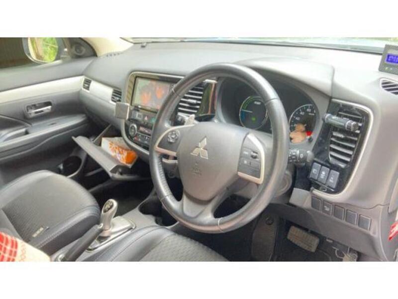OUTLANDER PHEV