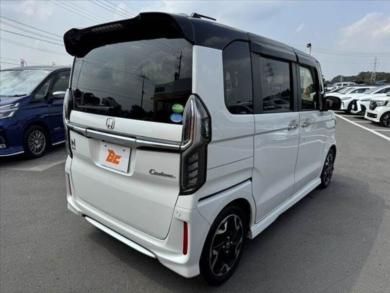 N BOX CUSTOM