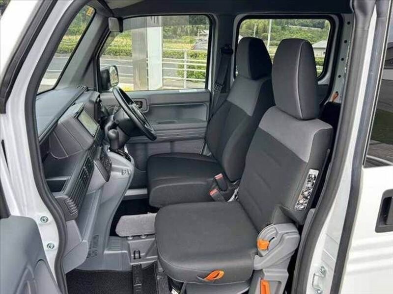 N-VAN