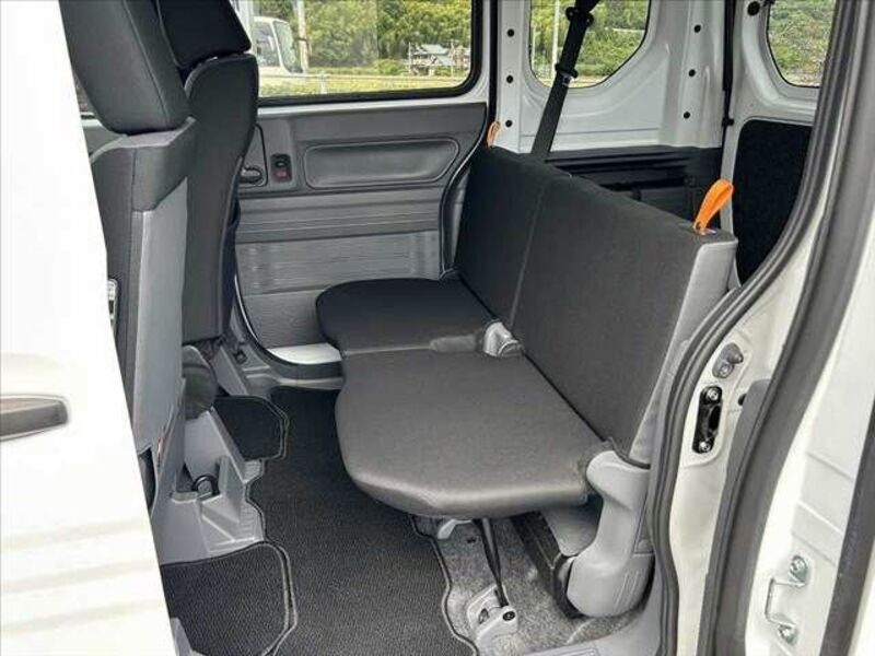 N-VAN
