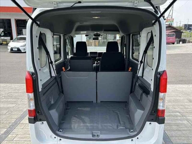 N-VAN
