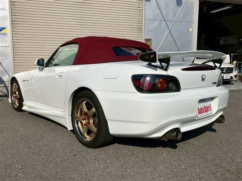S2000
