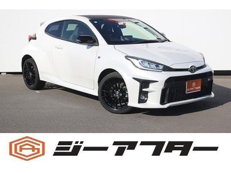 GR YARIS-0