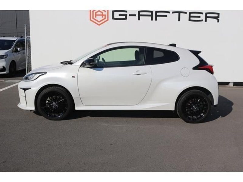 GR YARIS